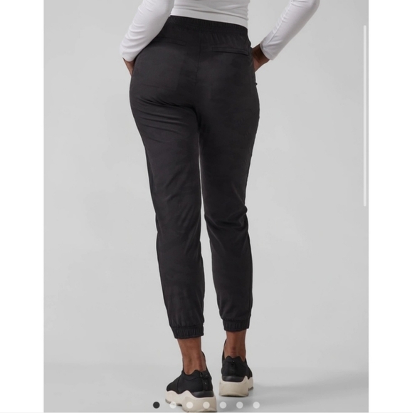 Athleta Brooklyn Textured Black Camo Lux Joggers size 4 - Picture 15 of 15
